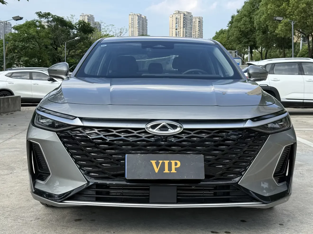 Chery Arrizo 8