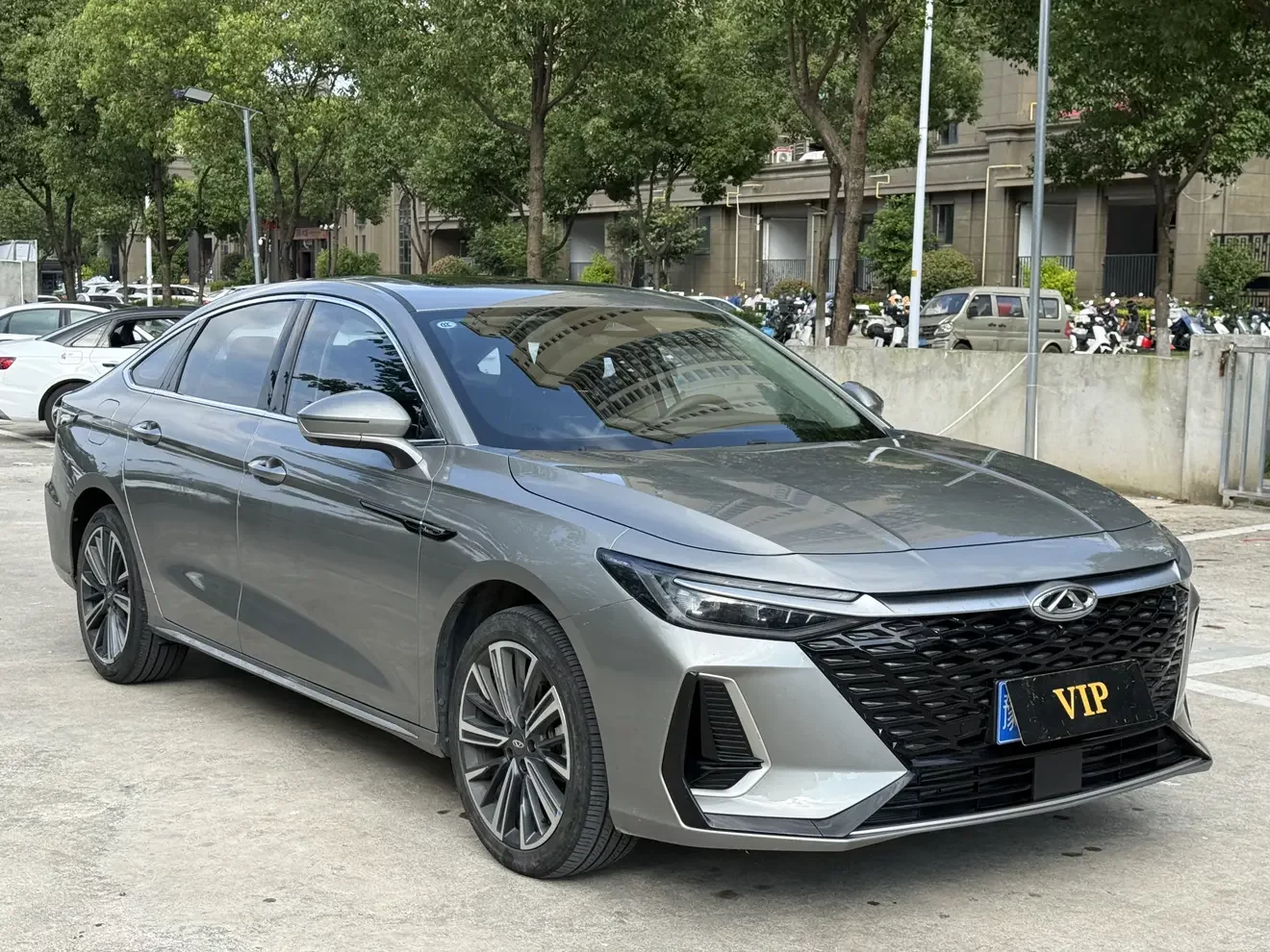 Chery Arrizo 8