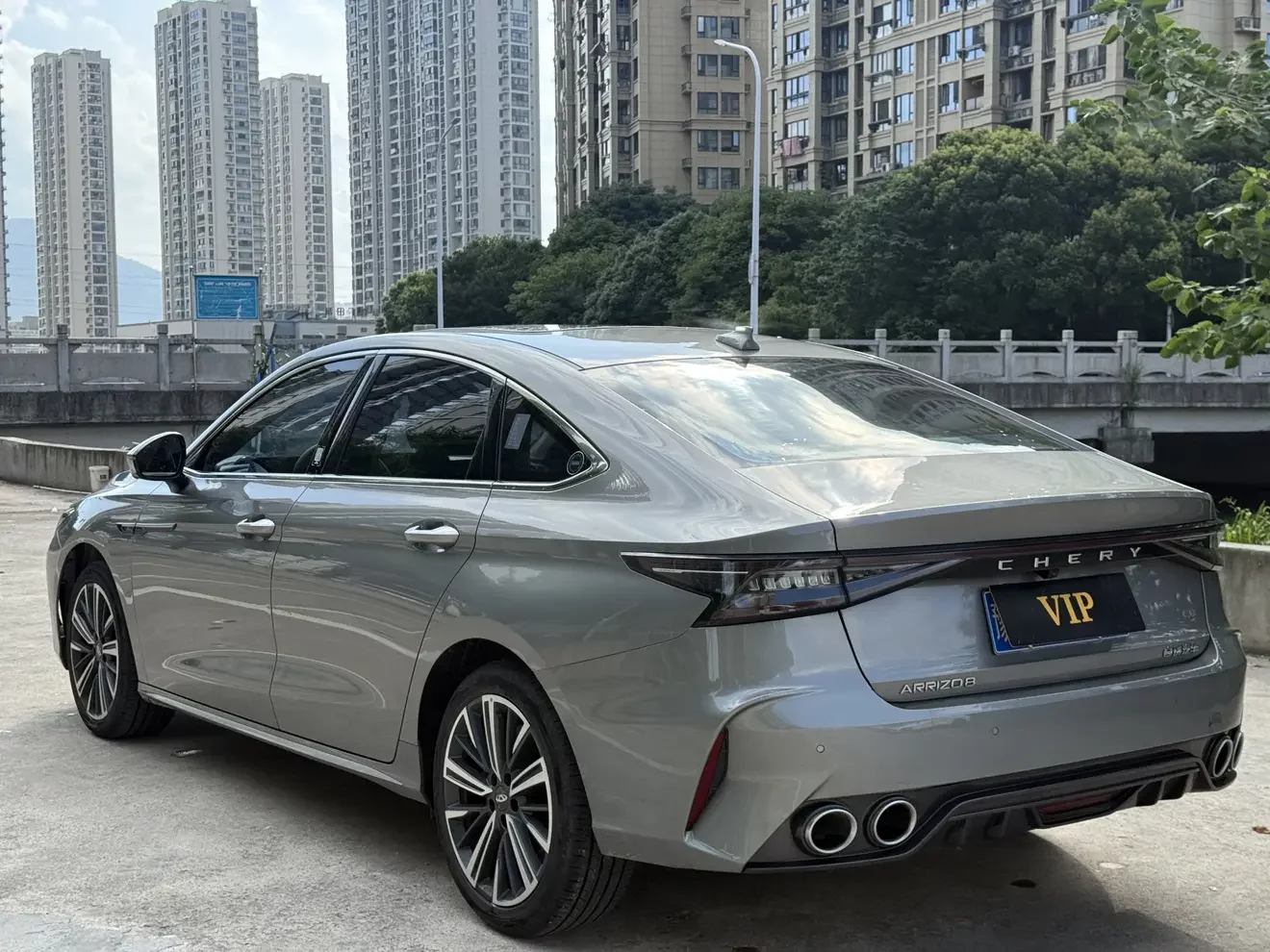 Chery Arrizo 8