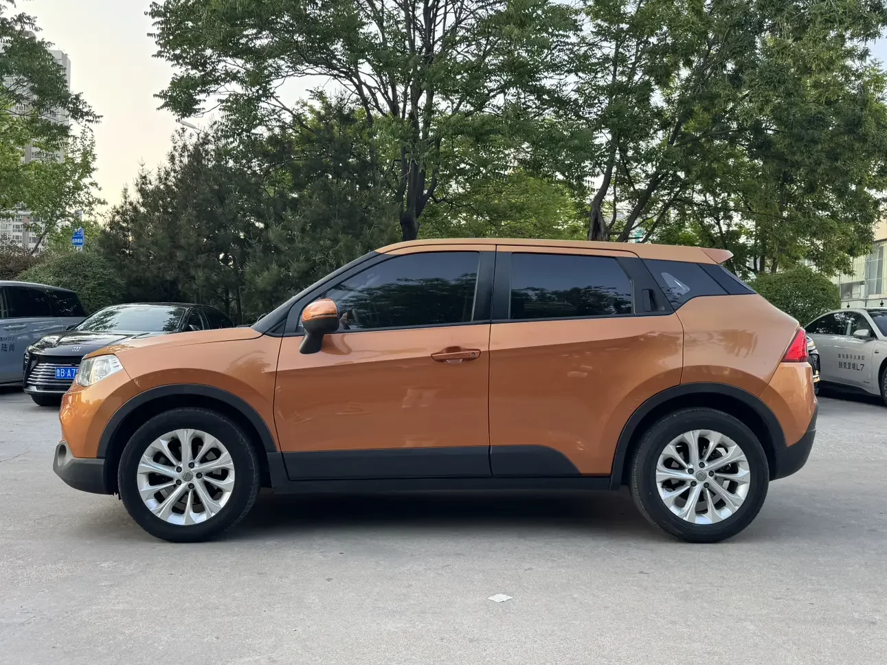 Brilliance China V3