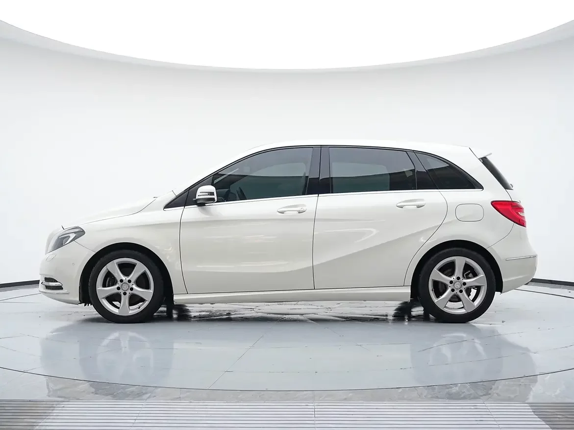Mercedes-Benz B Class
