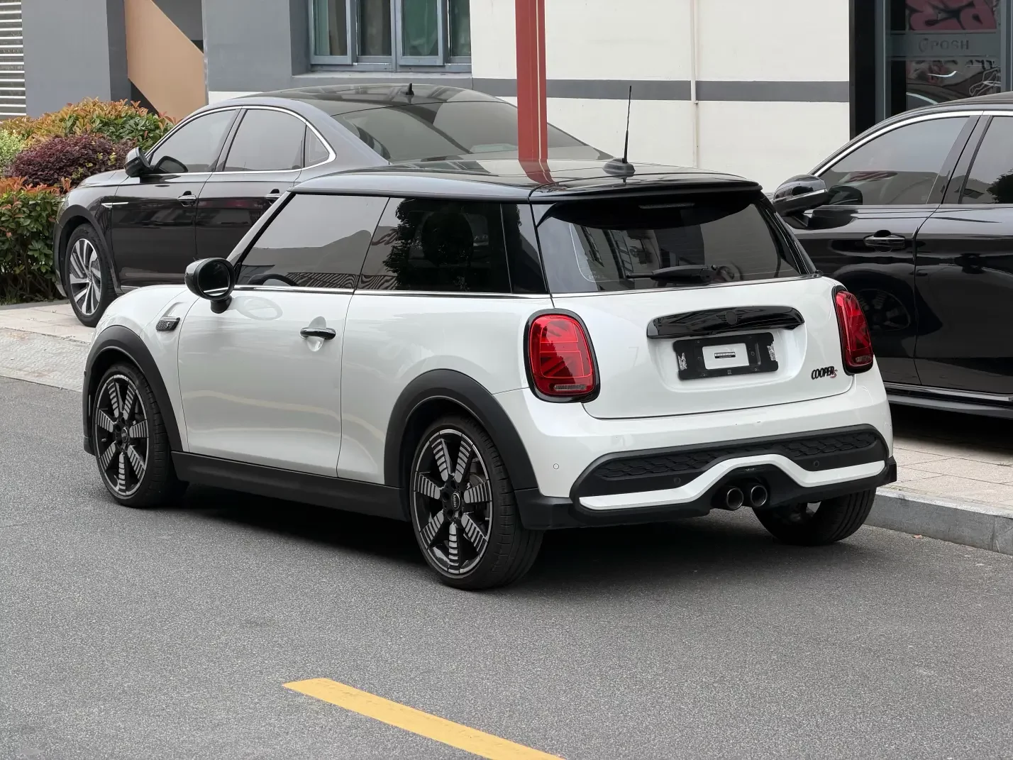 MINI 