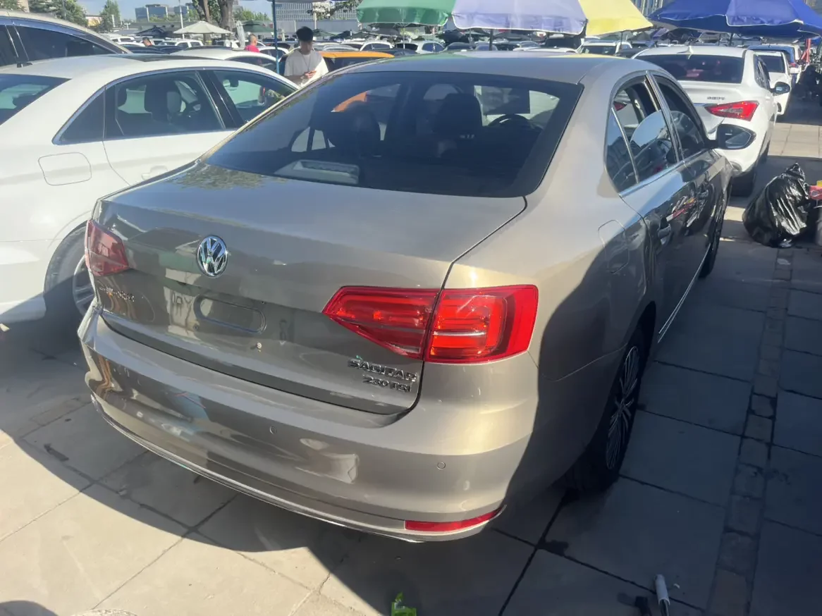Volkswagen Sagitar