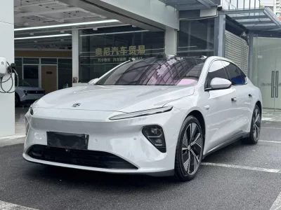 NIO ET7