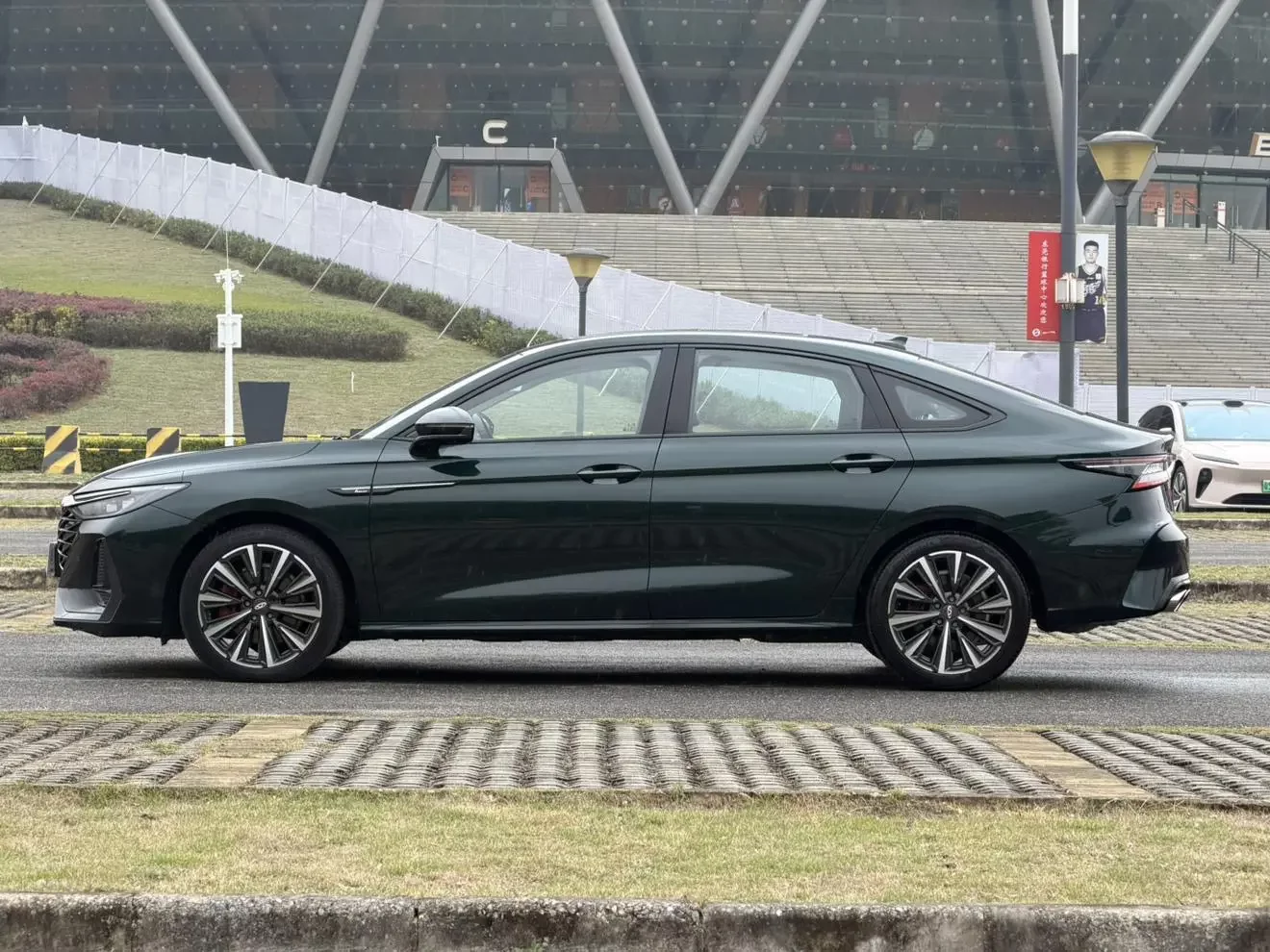 Chery Arrizo 8