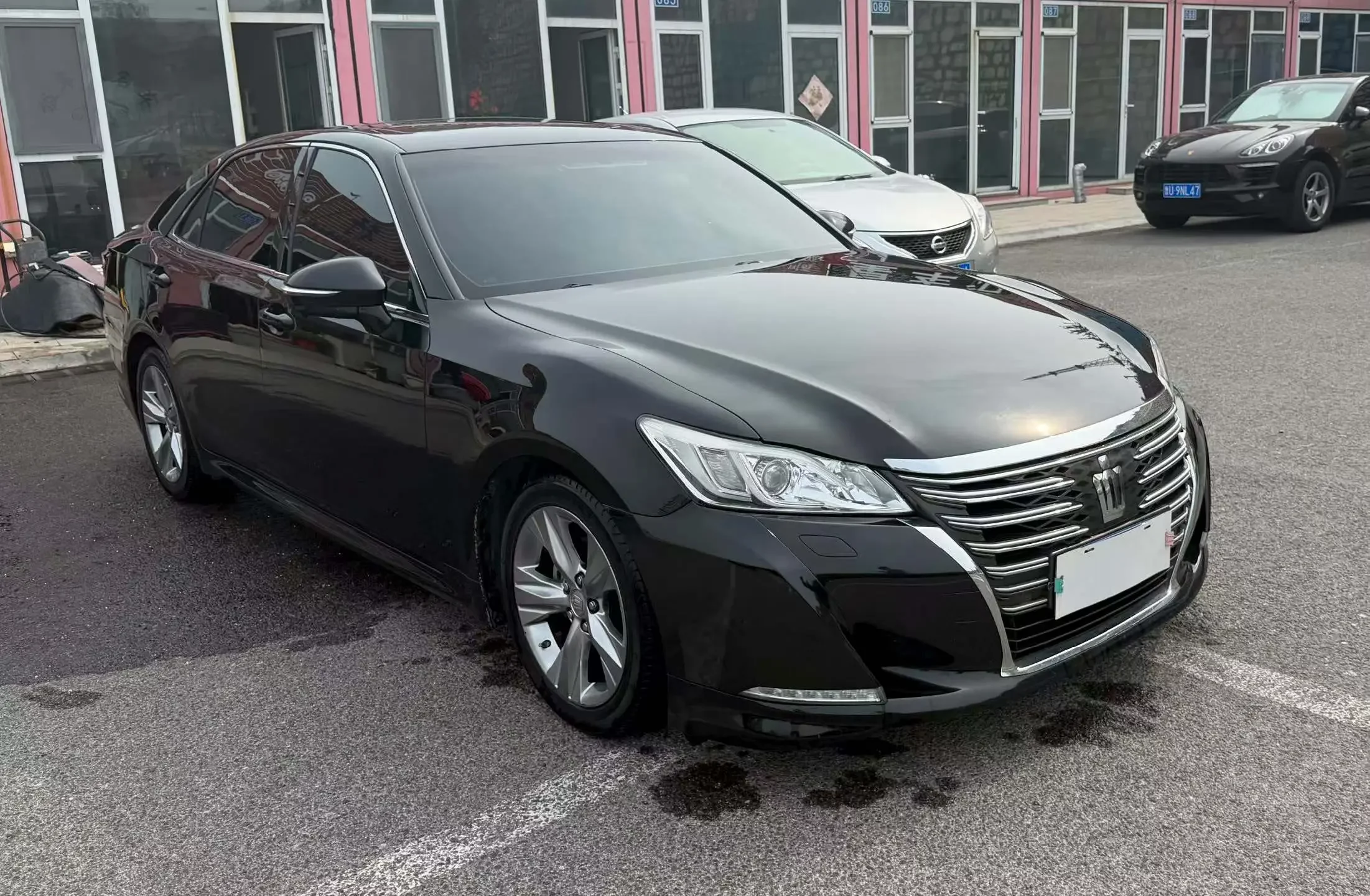 Toyota crown