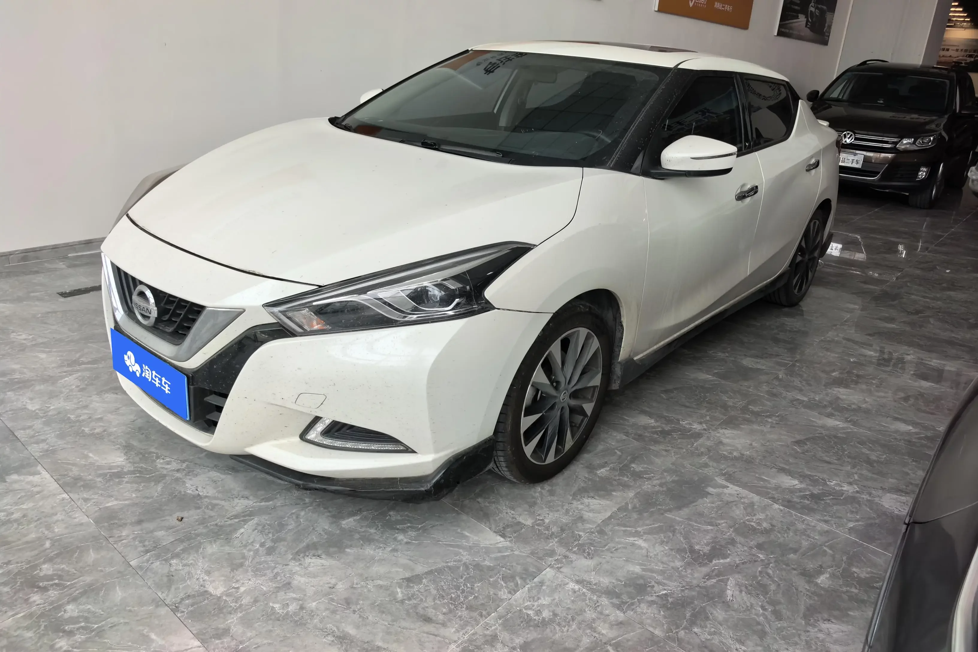 Nissan bluebird  из Китая