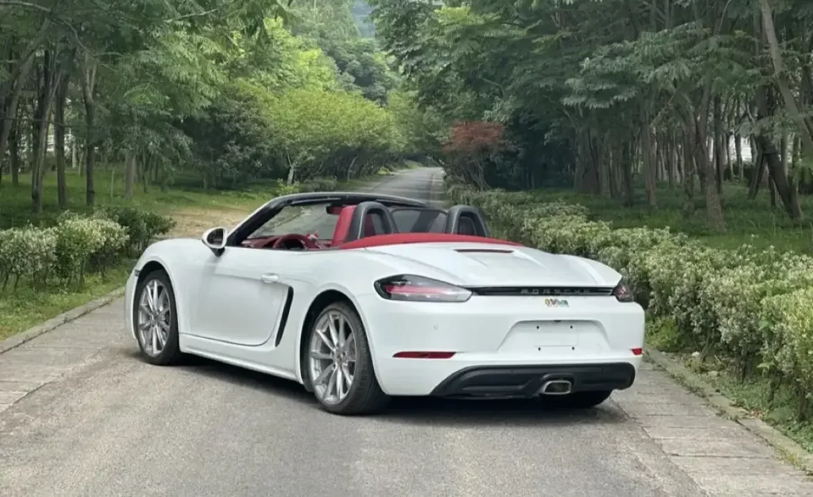 Porsche 718