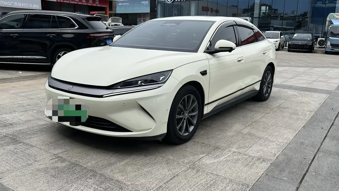 BYD Qin L EV