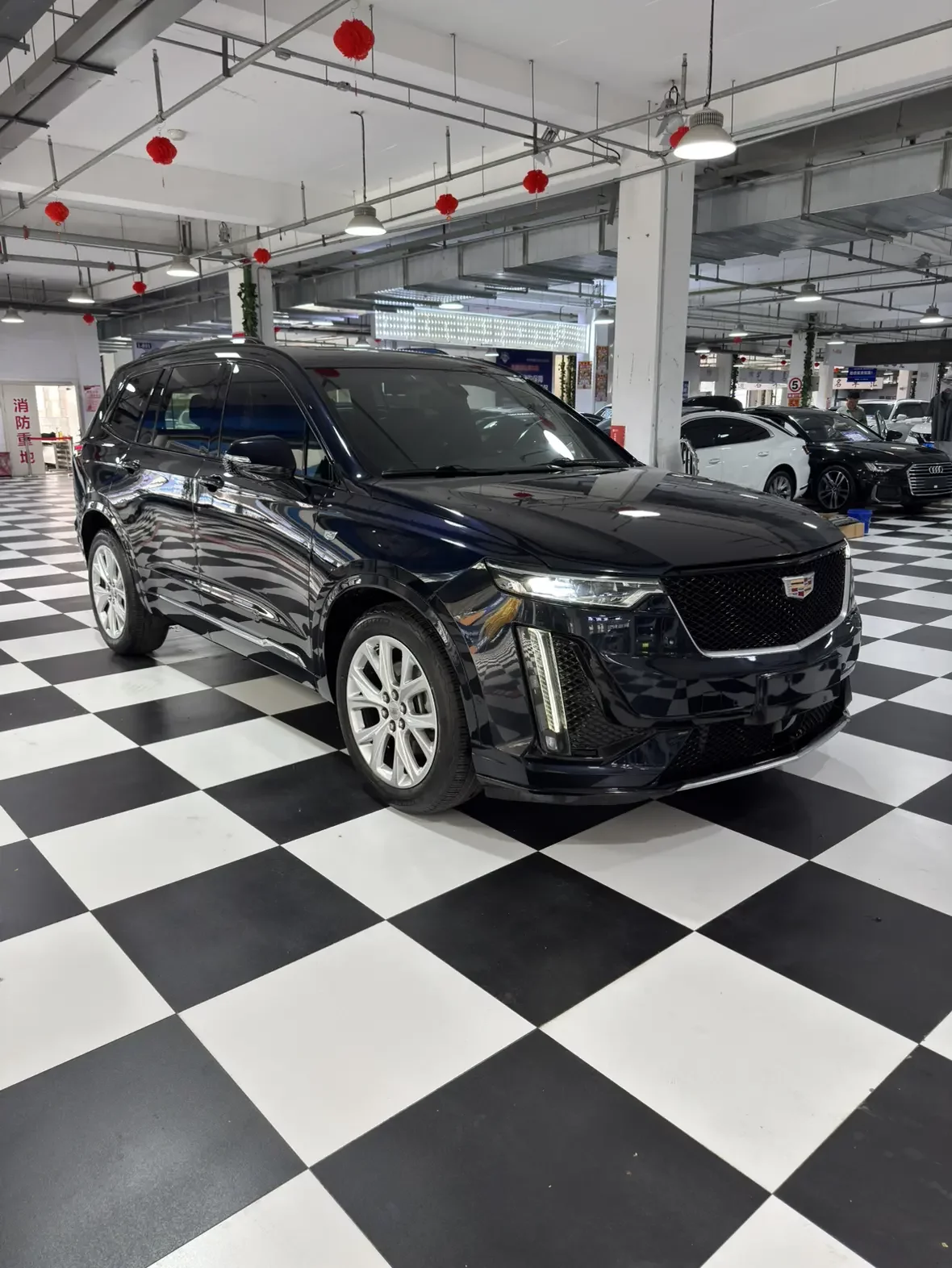 Cadillac XT6