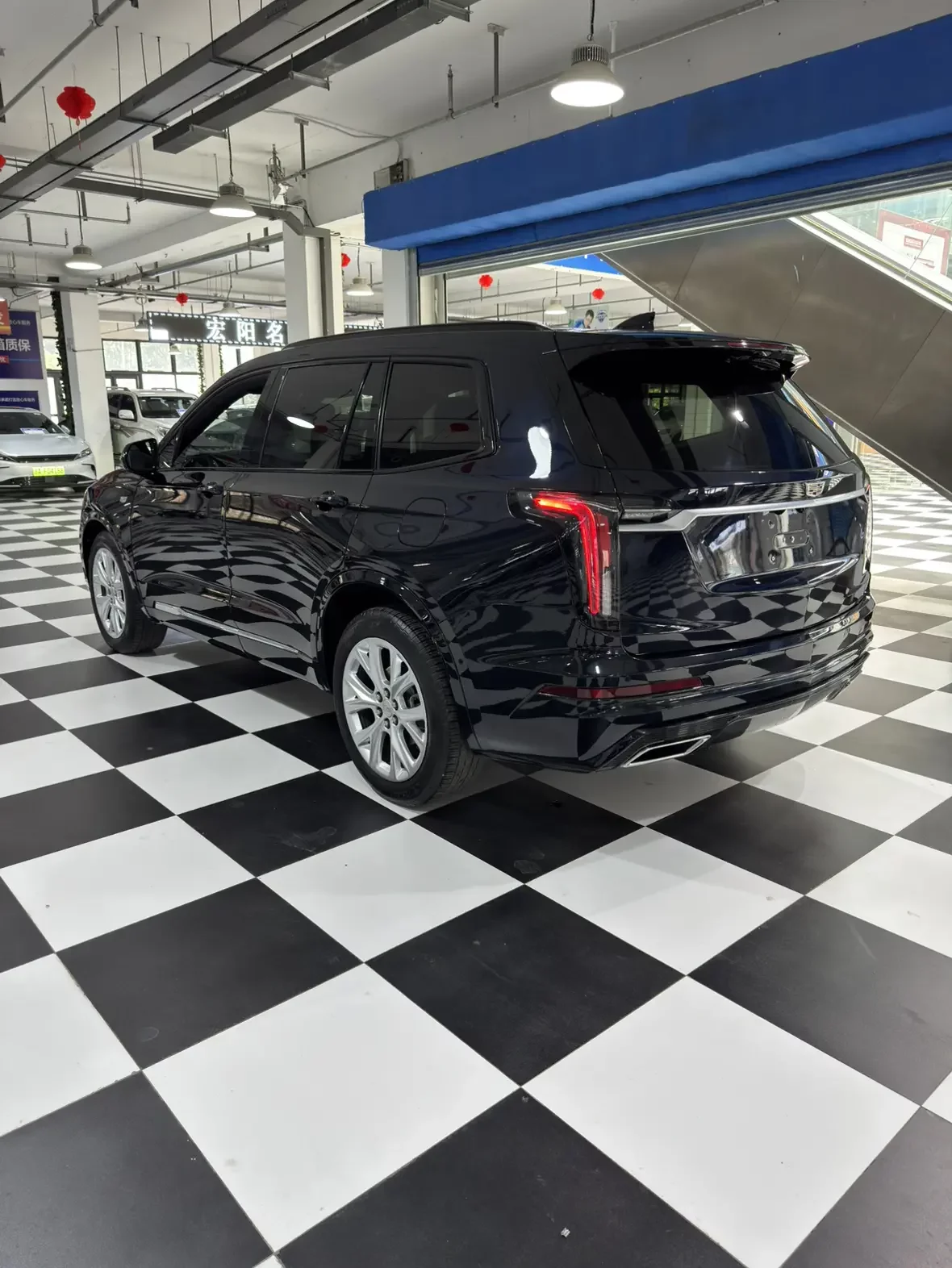 Cadillac XT6