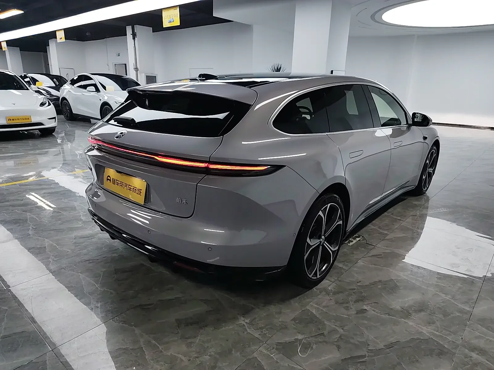 NIO ET5T
