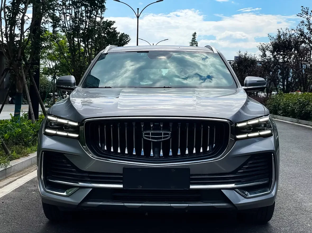 Geely Monjaro (Xingyue L)  из Китая