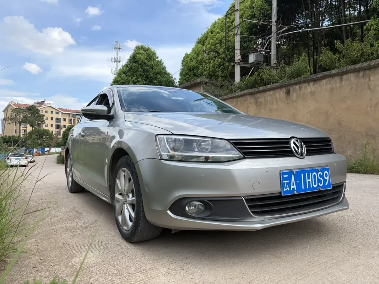 Volkswagen Sagitar