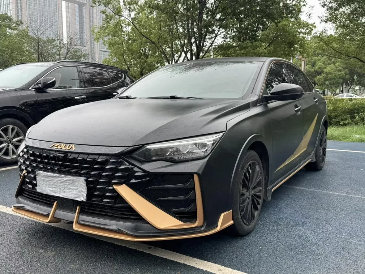 Dongfeng Yixuan MAX  из Китая