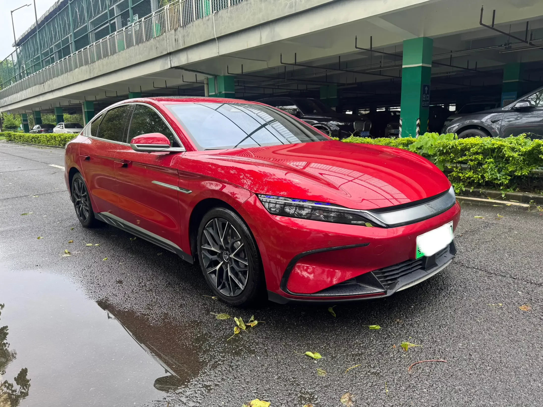 BYD Han EV