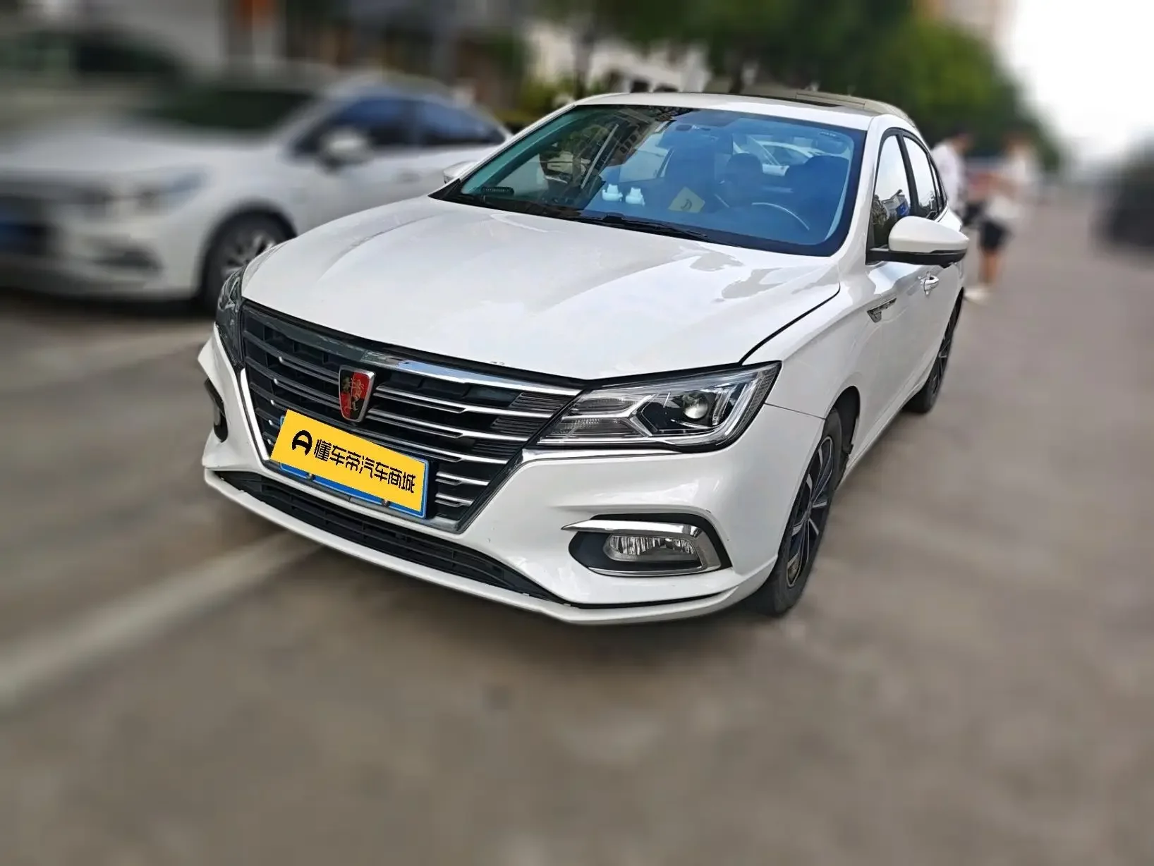 Roewe i5