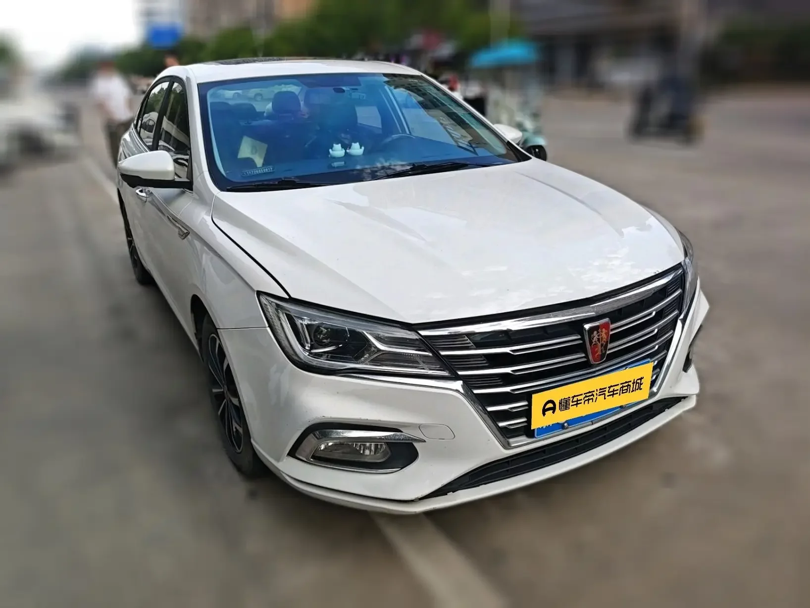 Roewe i5