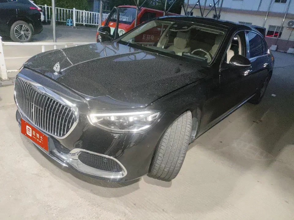 Mercedes-Benz Maybach S-Class