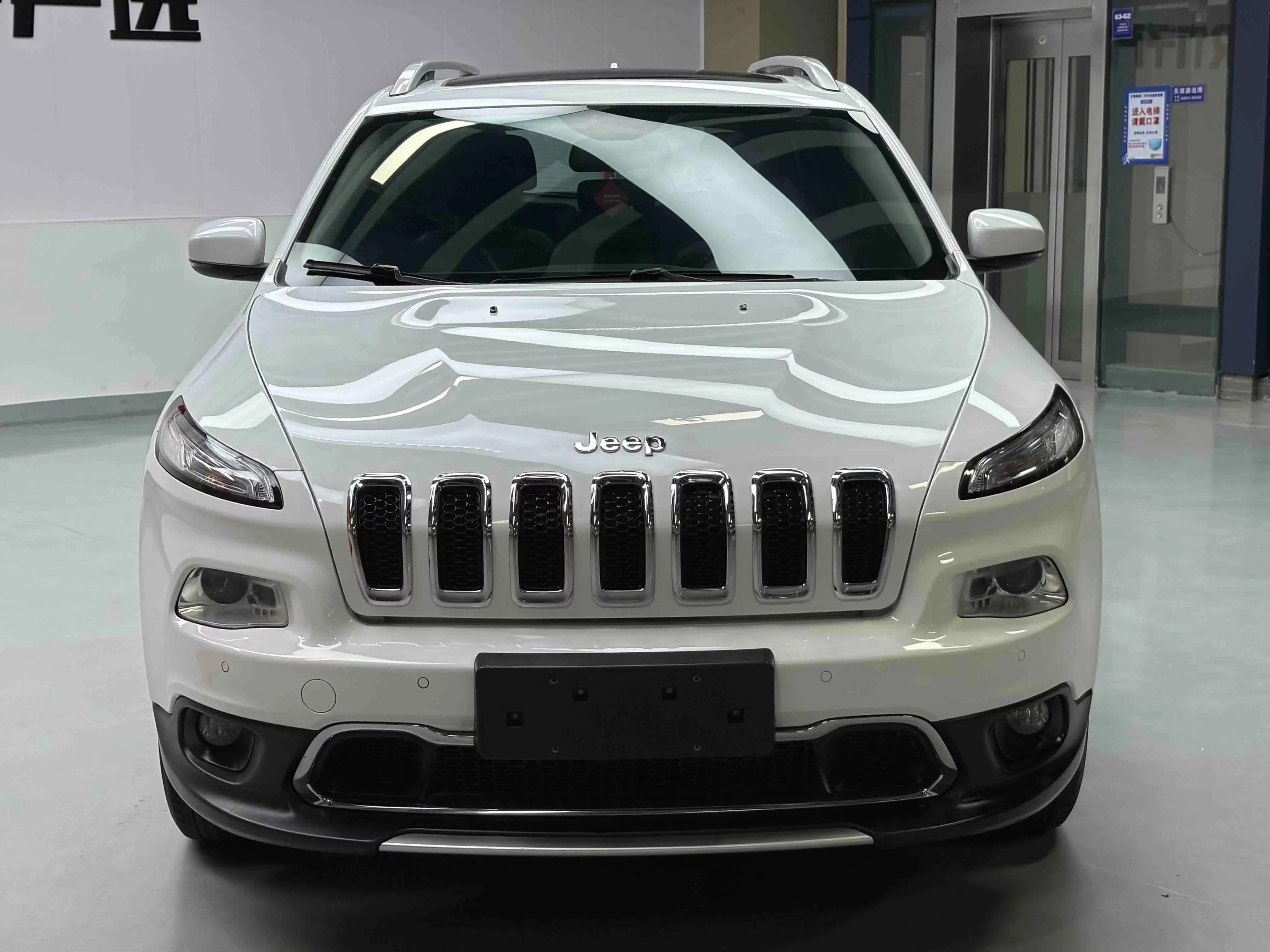 Jeep Cherokee  из Китая