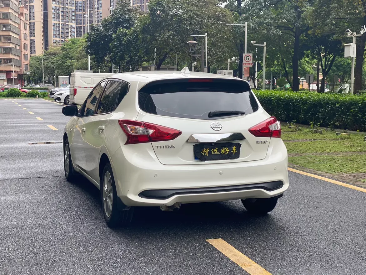 Nissan Tiida