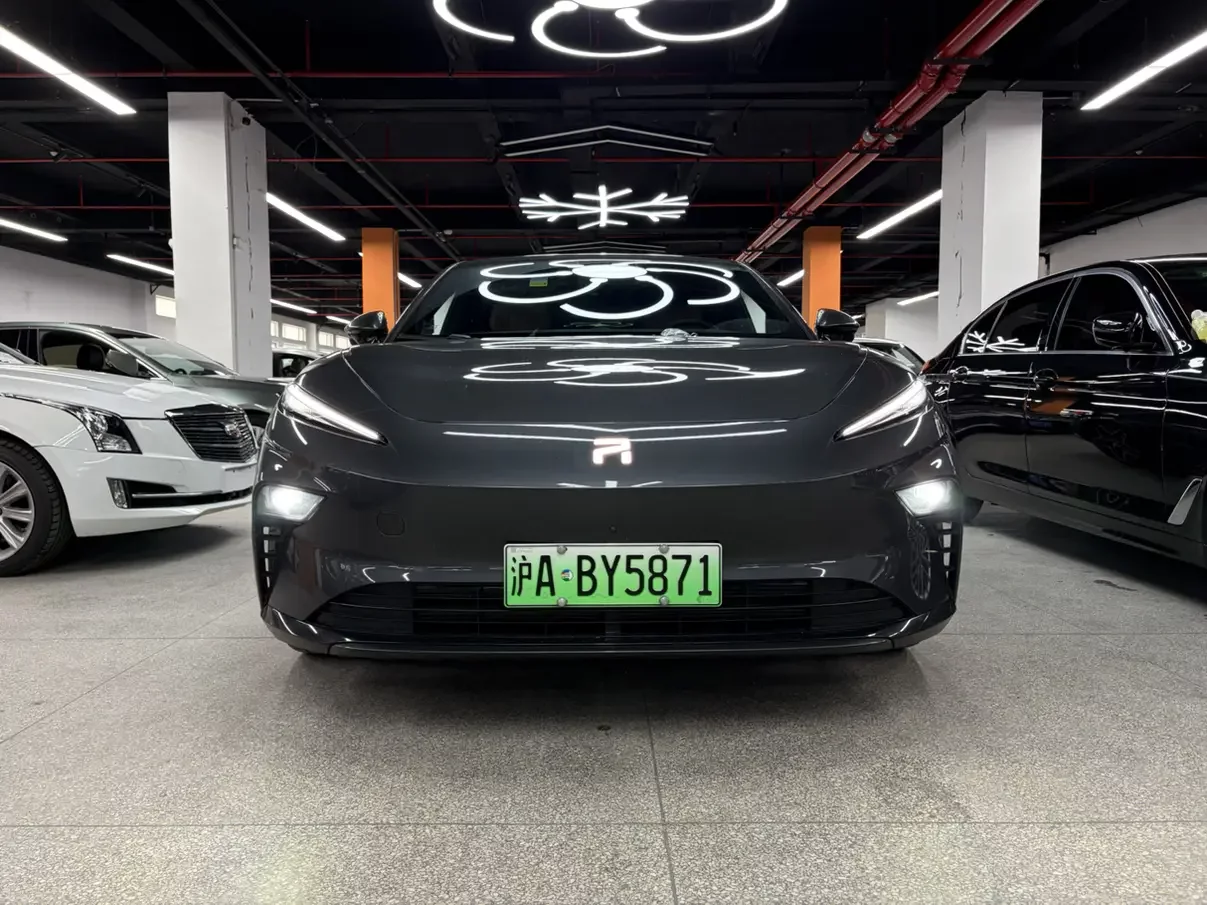Rising Auto Feifan F7