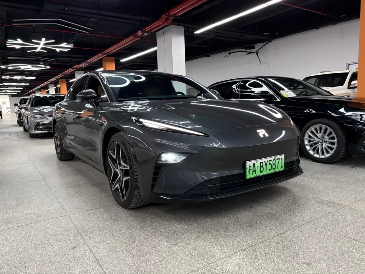 Rising Auto Feifan F7