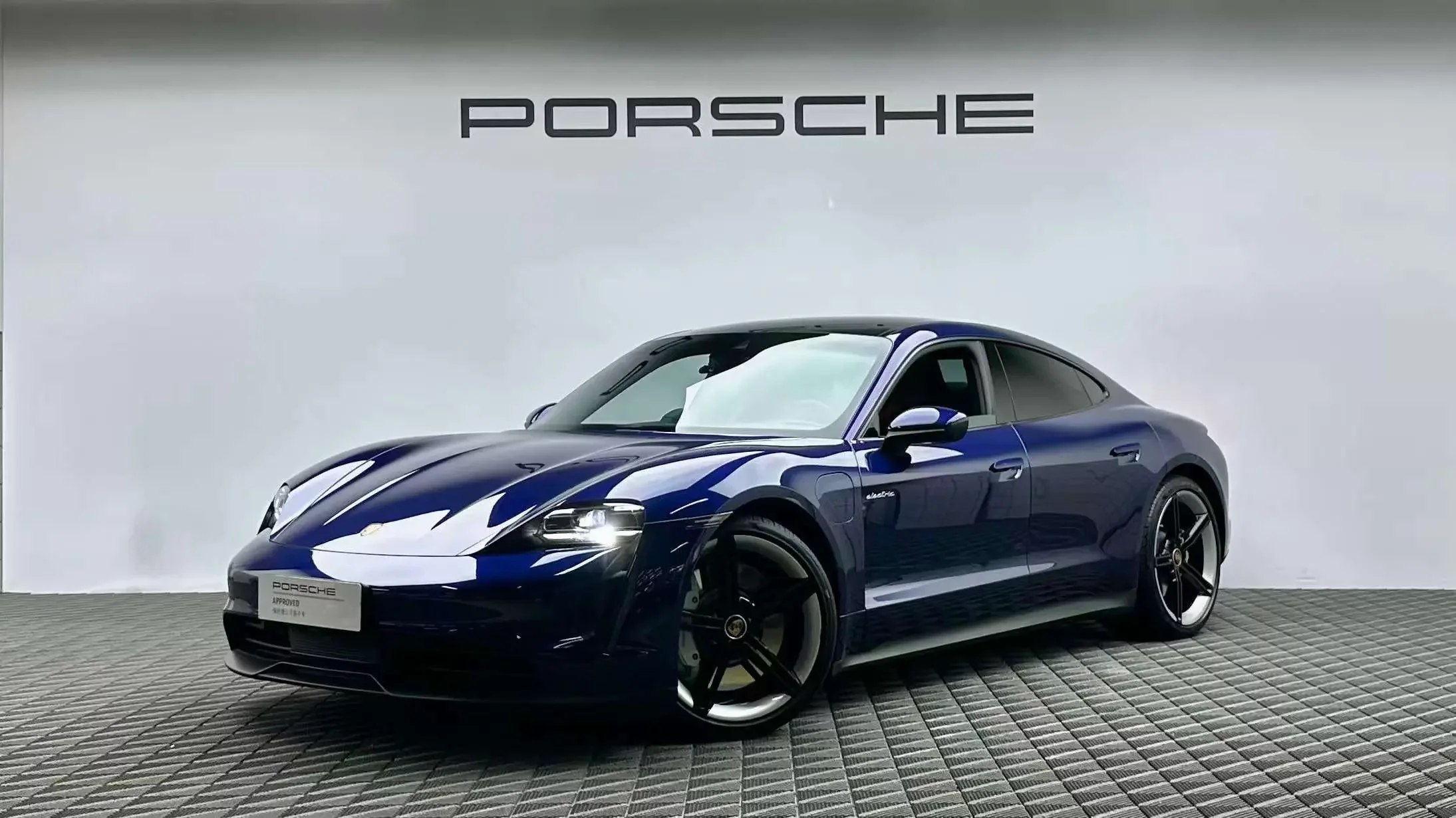 Porsche Taycan