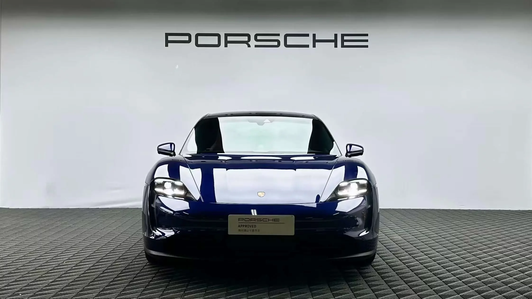 Porsche Taycan