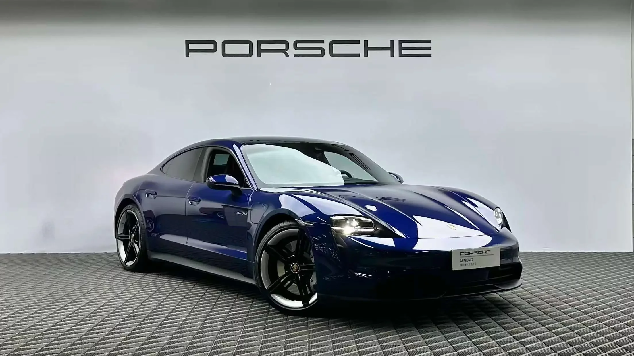 Porsche Taycan