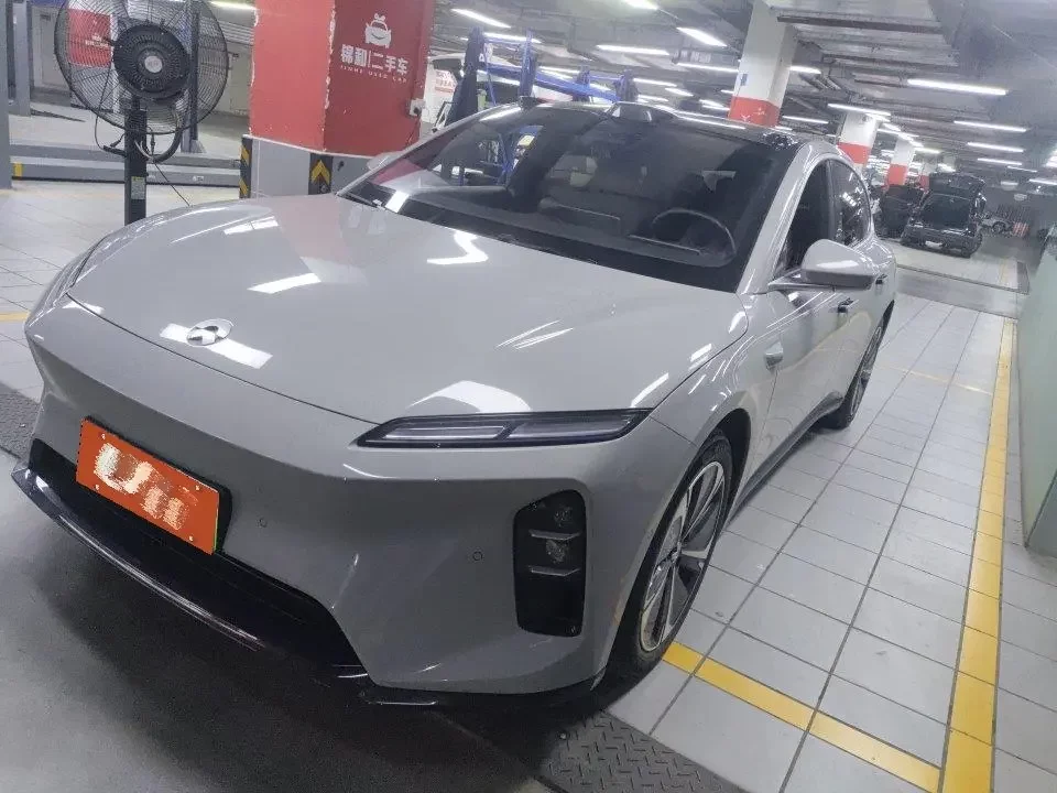 NIO ET5T