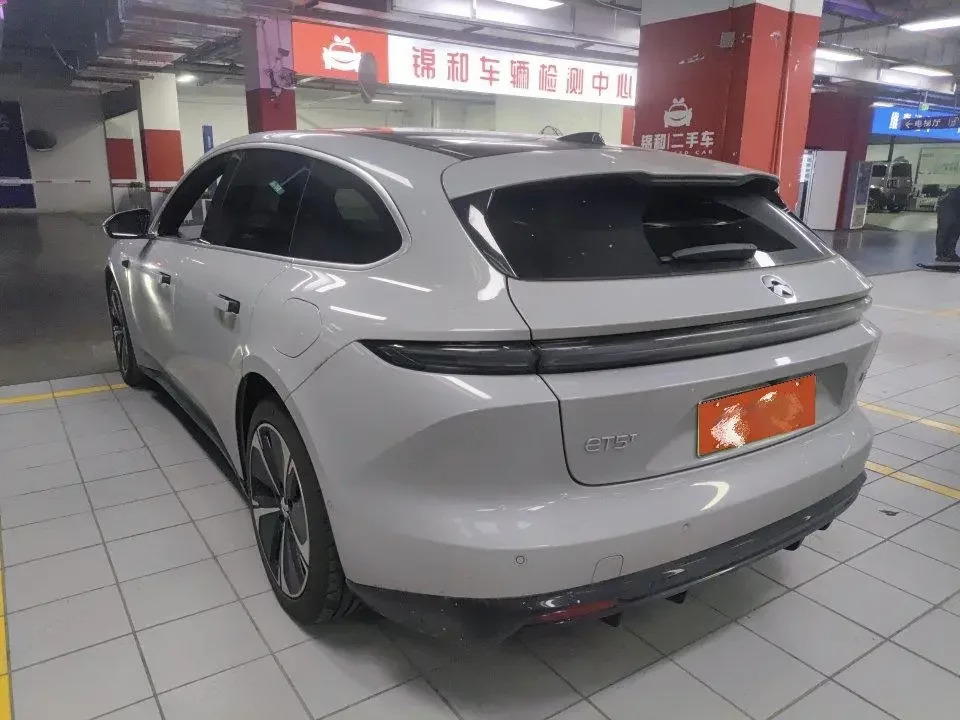 NIO ET5T