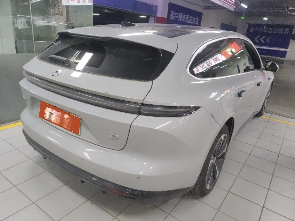 NIO ET5T