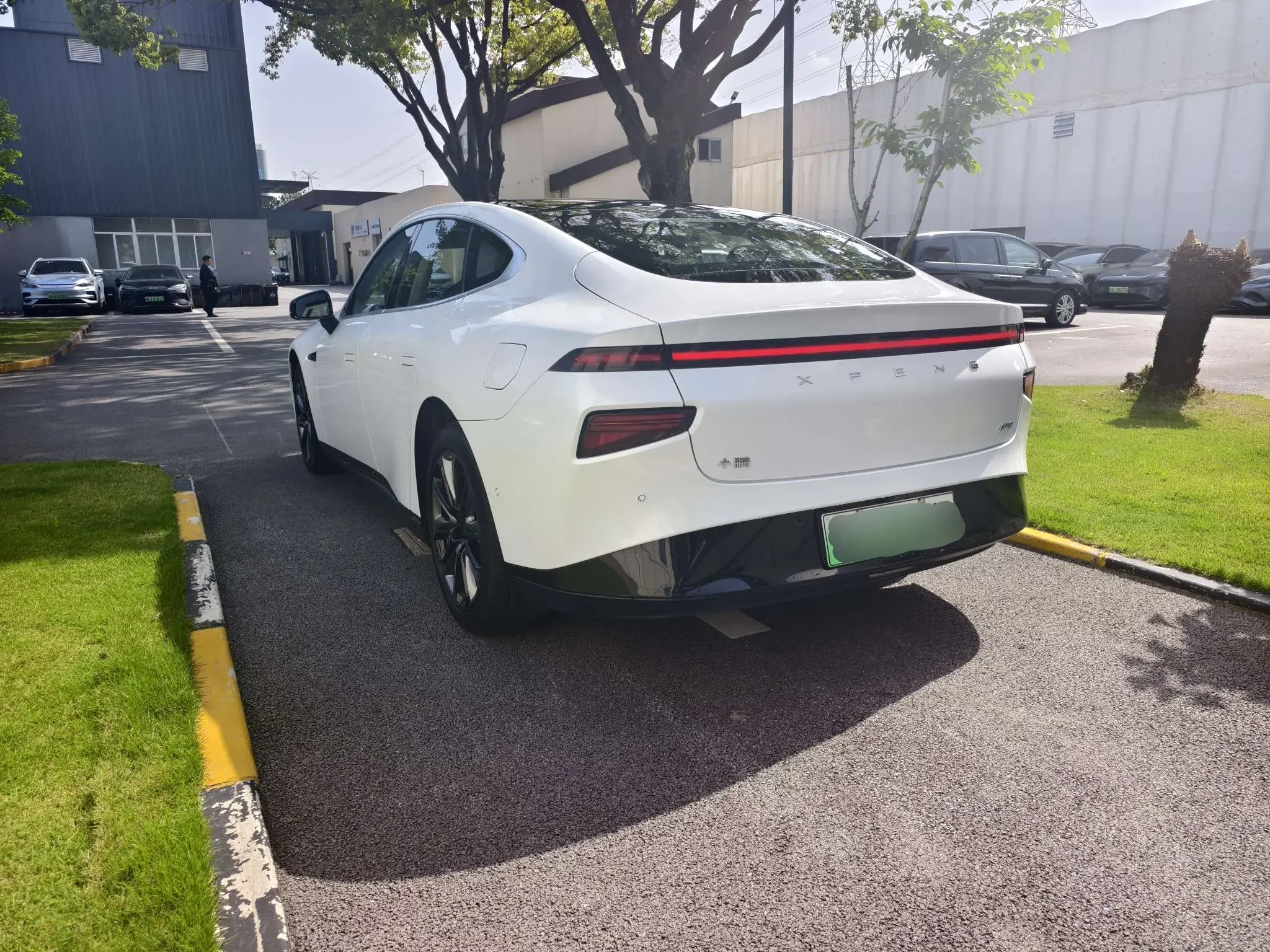 Xpeng P7