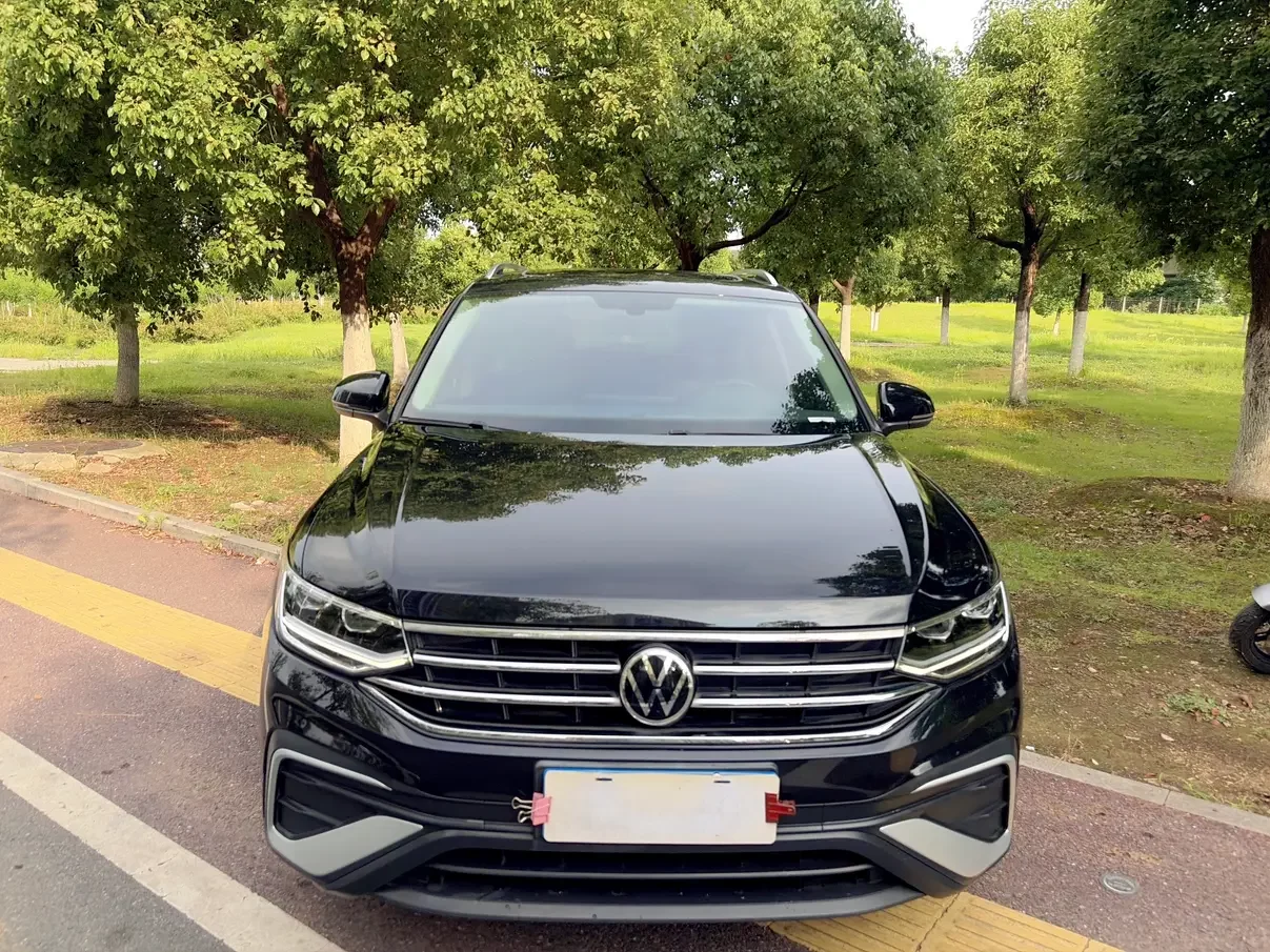 Volkswagen Tiguan L