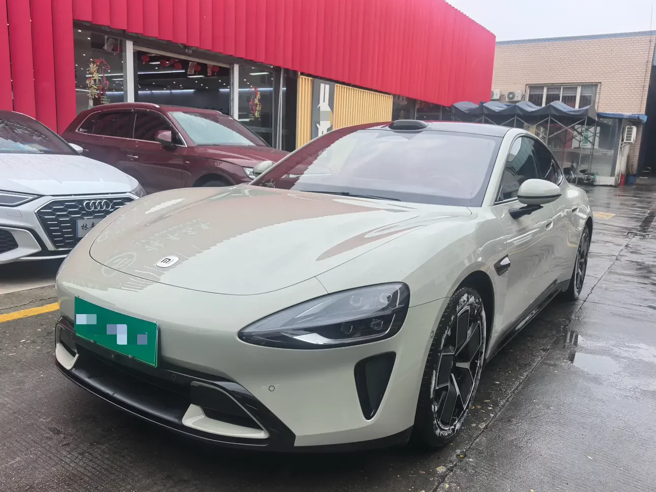 Xiaomi car Xiaomi SU7  из Китая