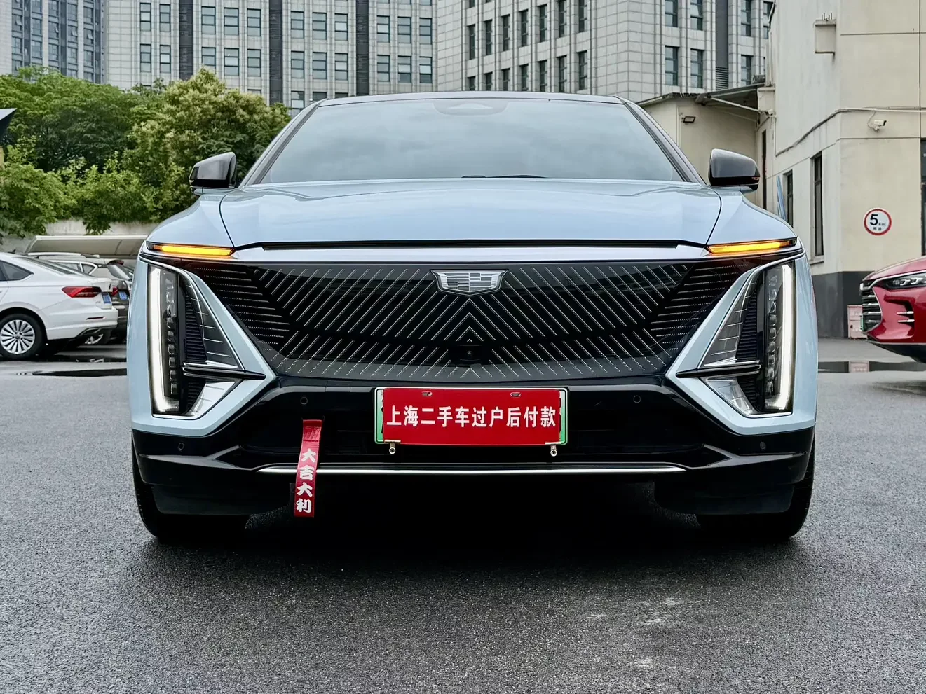 Cadillac IQ Ruige  из Китая