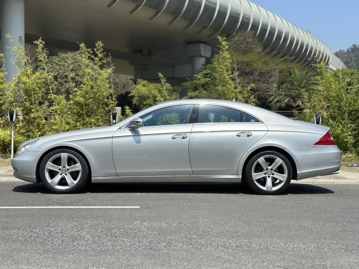 Mercedes-Benz CLS