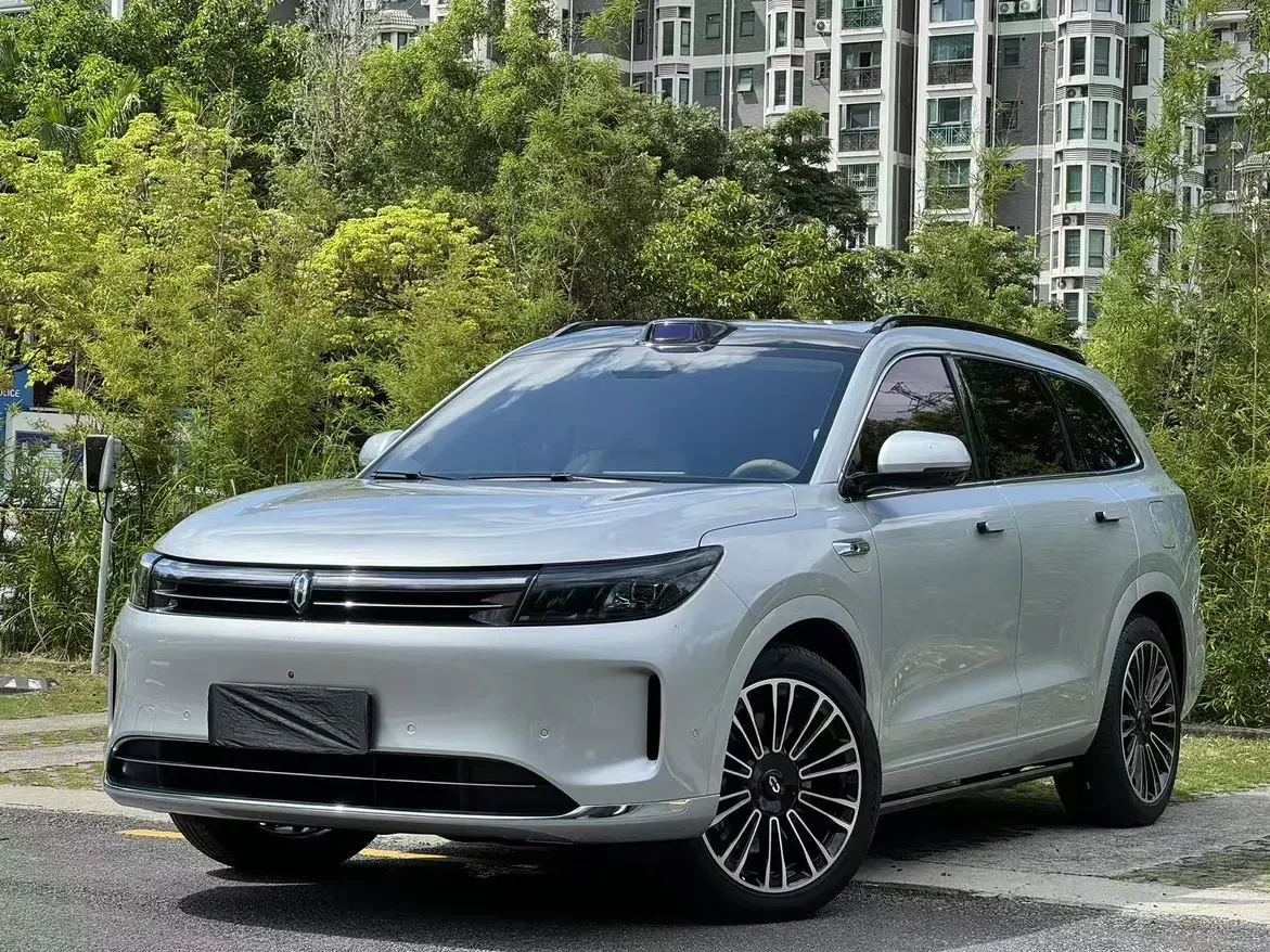 AITO M7