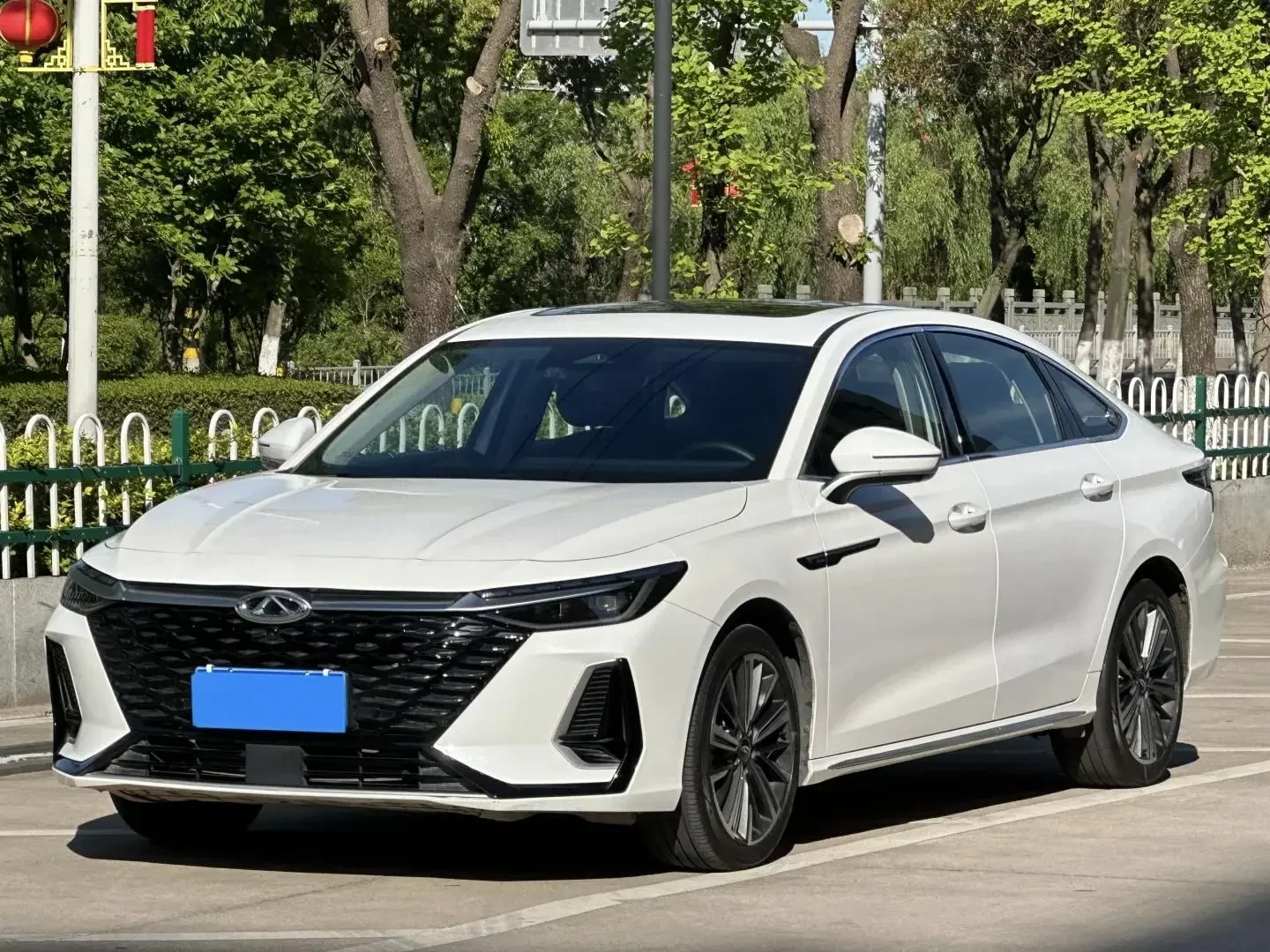 Chery Arrizo 8