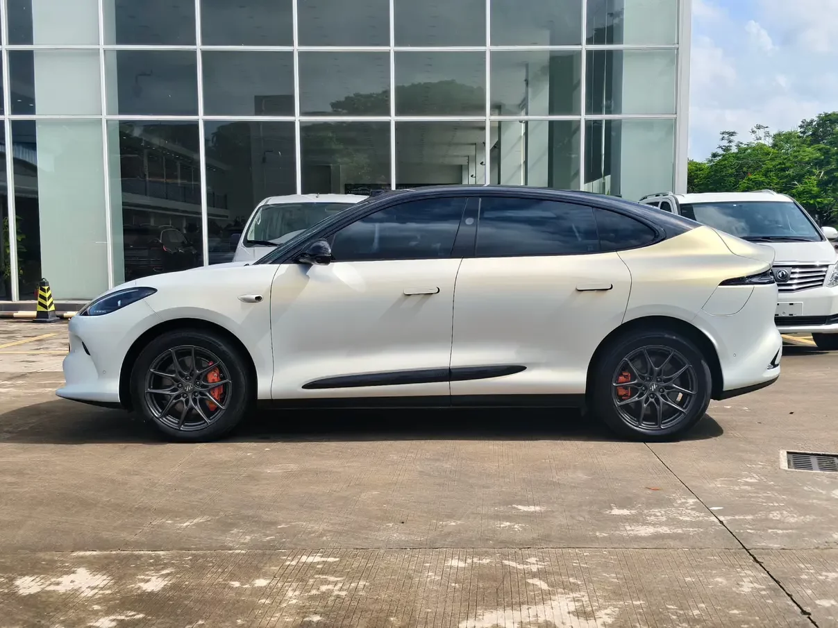 Zhiji LS6