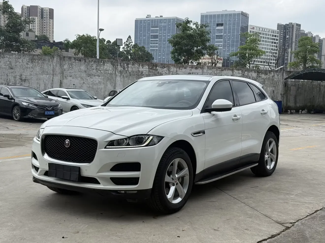 Jaguar F-PACE