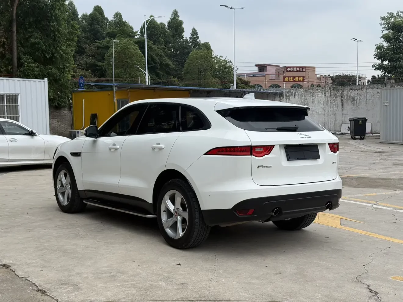 Jaguar F-PACE