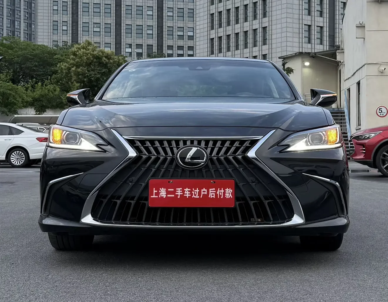 Lexus ES