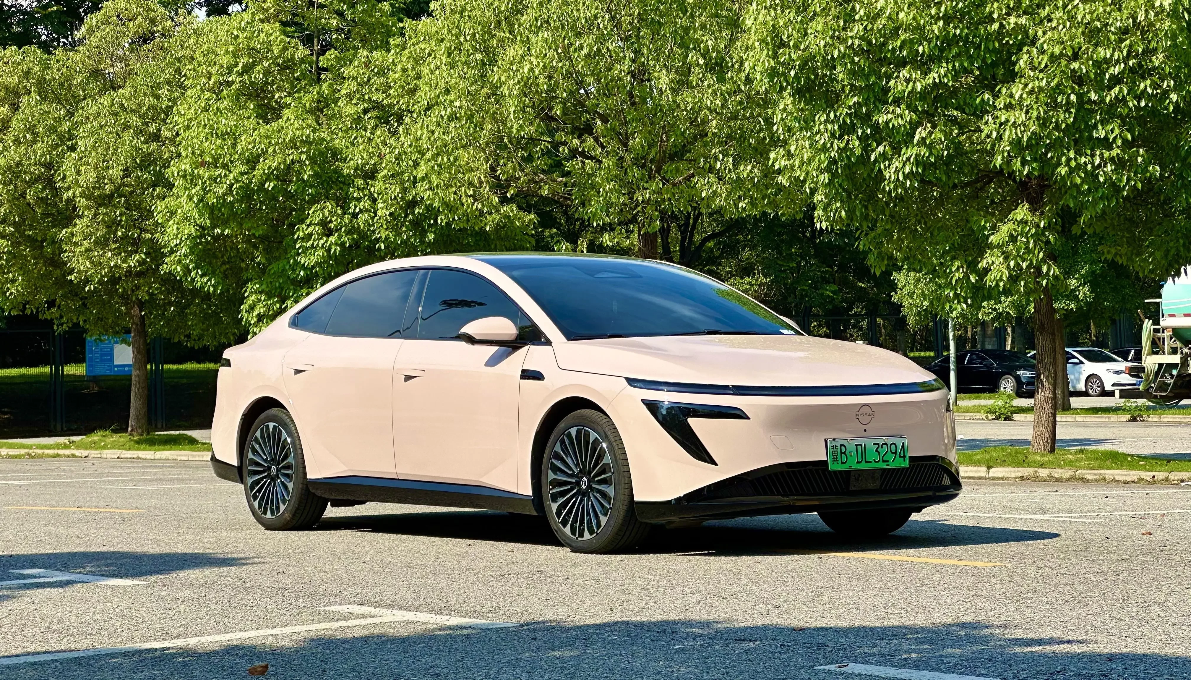 Nissan N7