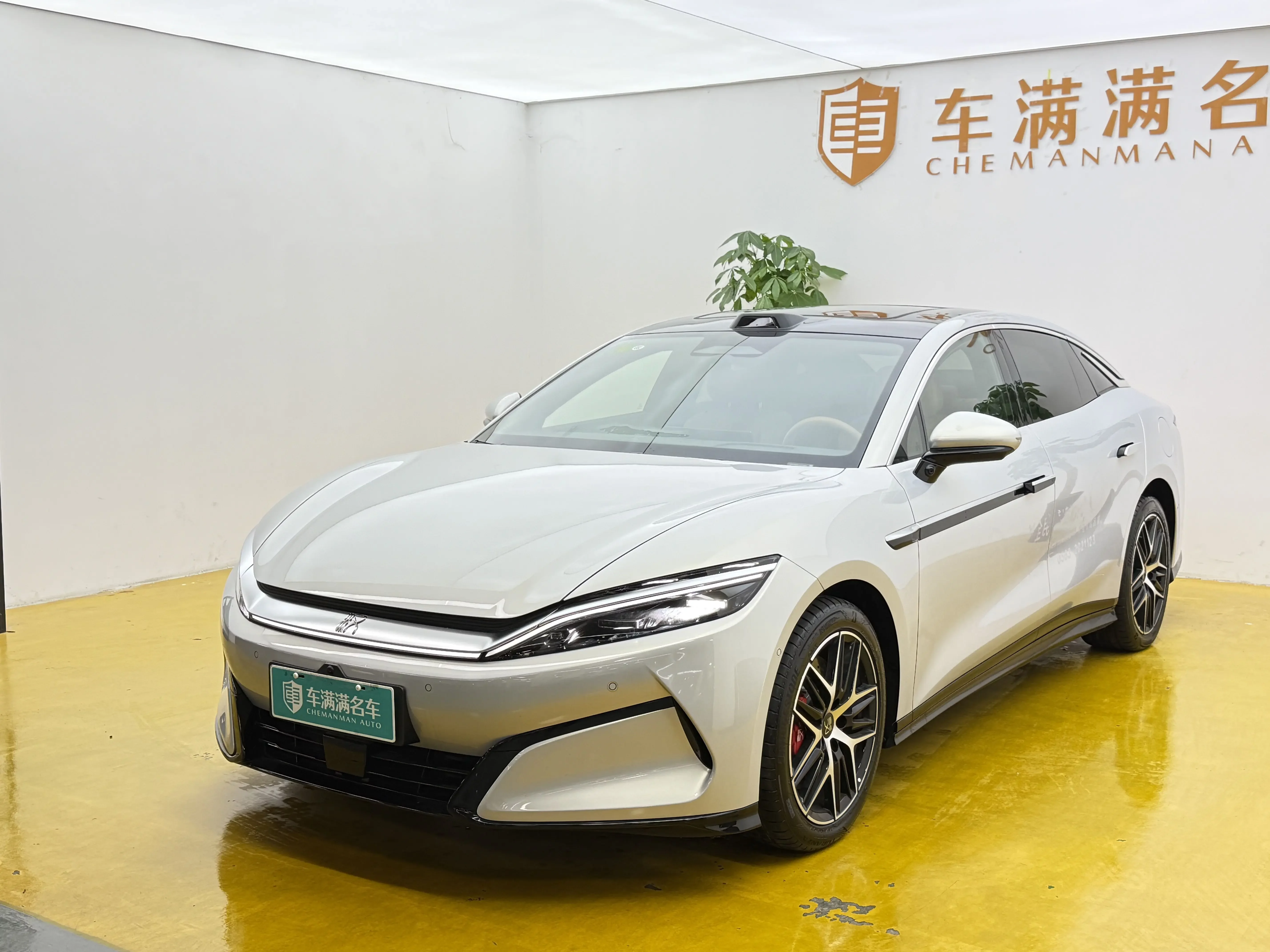 BYD Han L EV