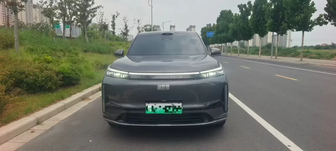 Geely Galaxy M9