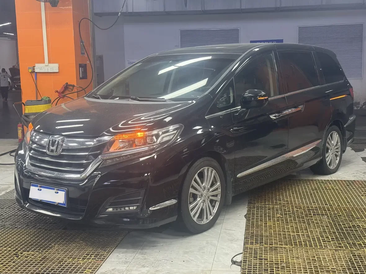 Honda Elysion (Alison)  из Китая