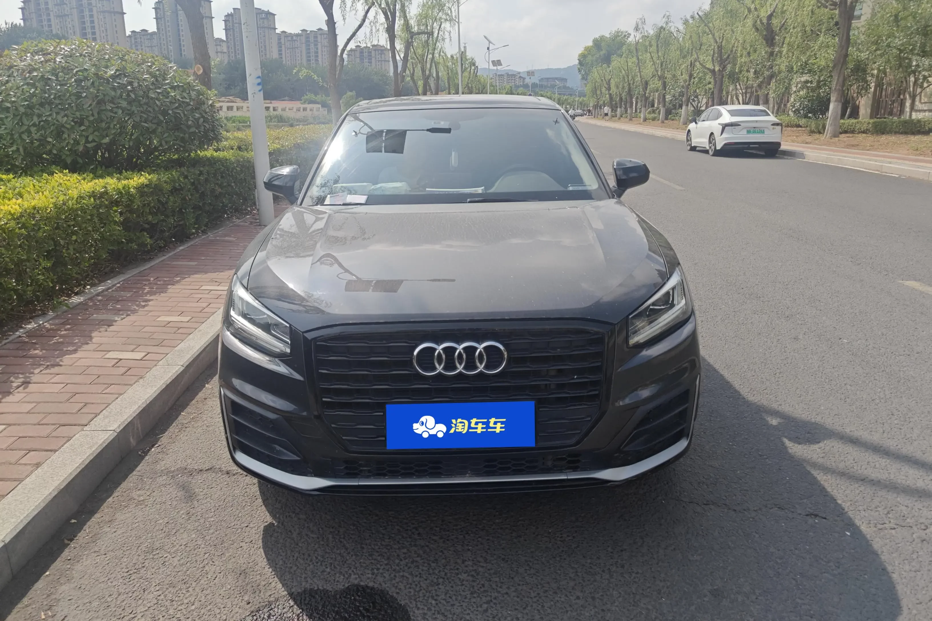 Audi Q2L