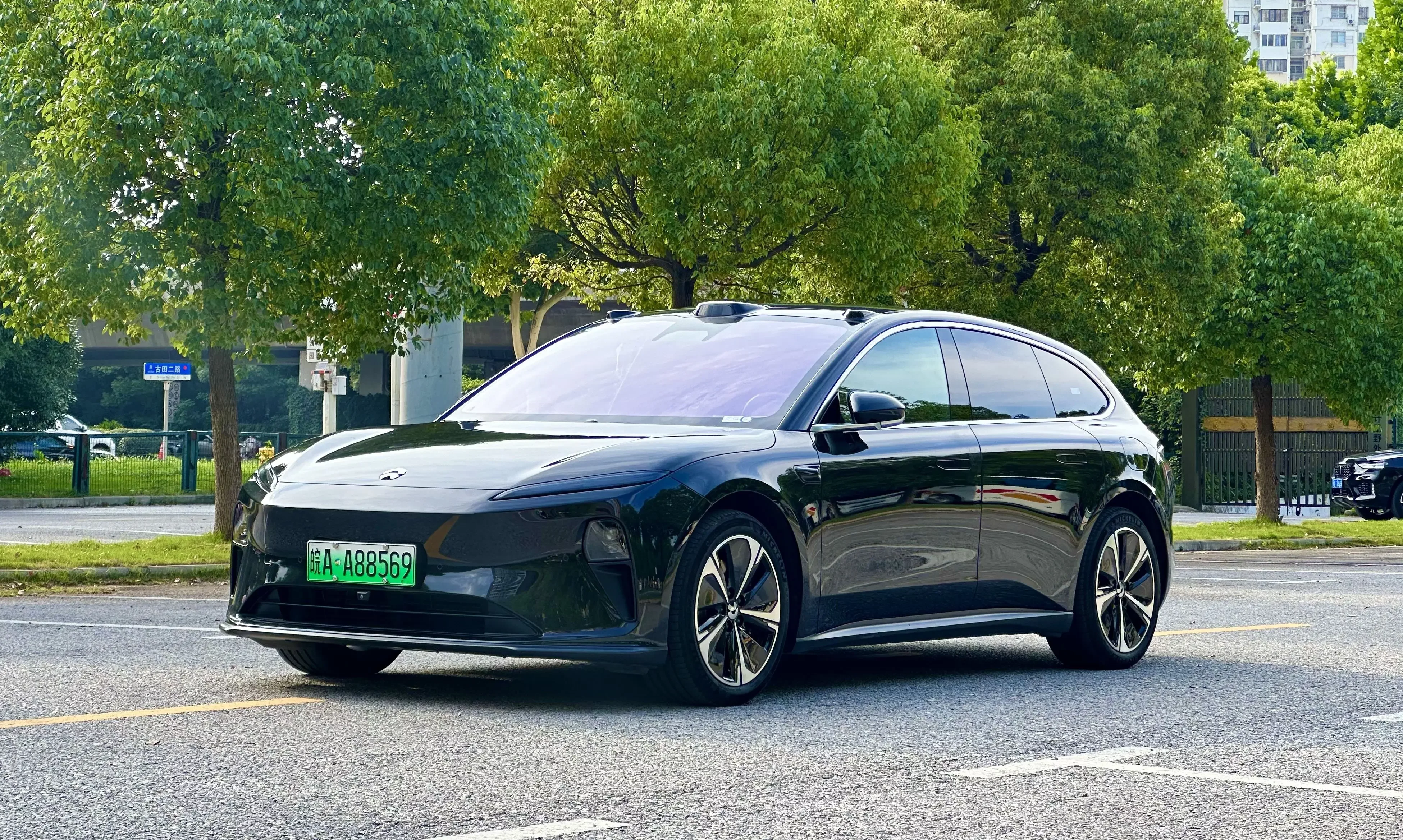NIO ET5T  из Китая
